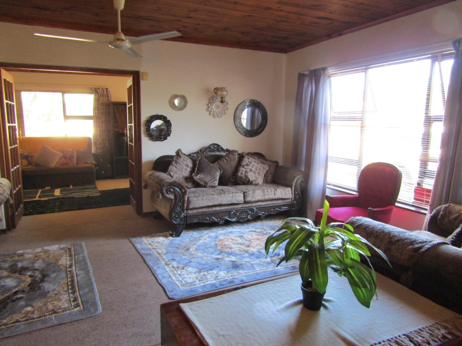 4 Bedroom Property for Sale in Hankey Eastern Cape